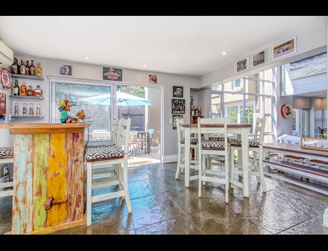 4 BEDROOM HOUSE FOR SALE IN CEDAR LAKES